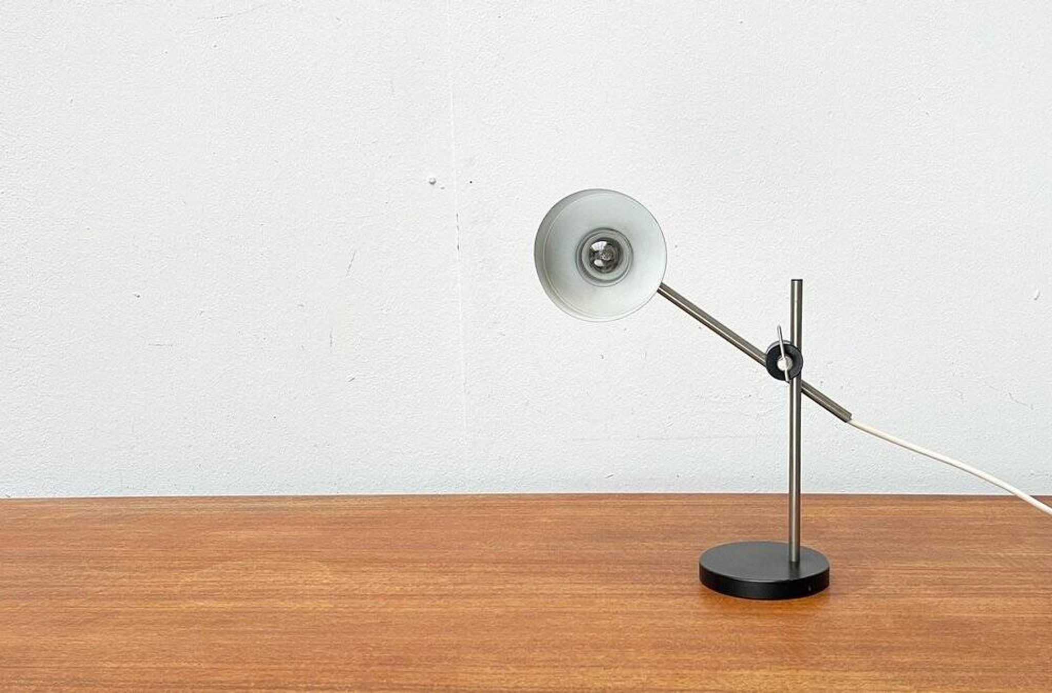Lampe de table minimaliste milieu du siècle, années 1960