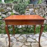 Small desk table called “Cabaret” top in walnut, Louis XV period