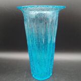 Large vase in blown bubbled glass with a ribbed texture and vintage sky blue, height 30cm