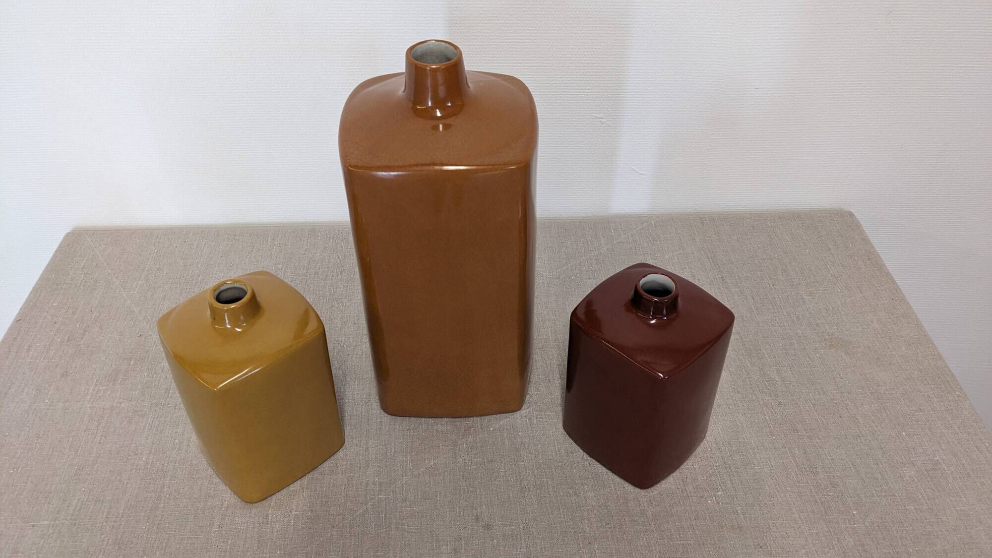 Set of 3 coloured earthenware vases Les Jardins d'Ulysse, France circa 1990