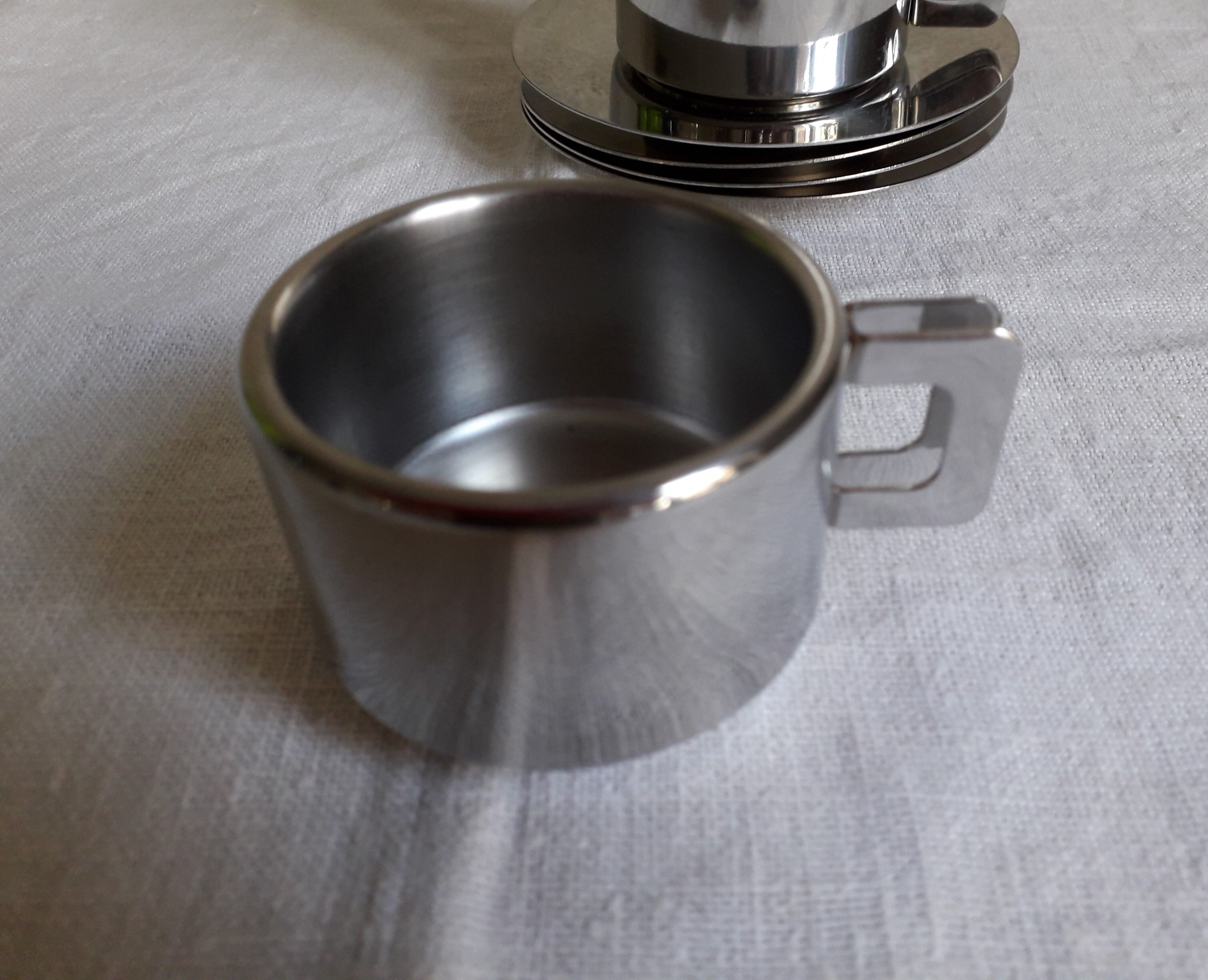 Ensemble 4 tasses et sous-tasses STo Casalinghi design en inox
