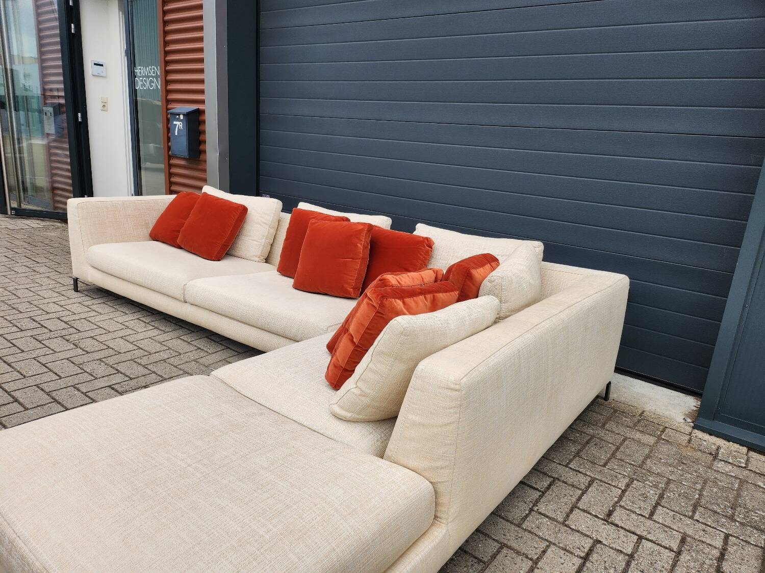 B&B italia - Ray sofa by Antonio Citterio