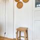 Tabouret d'atelier en bois brut
