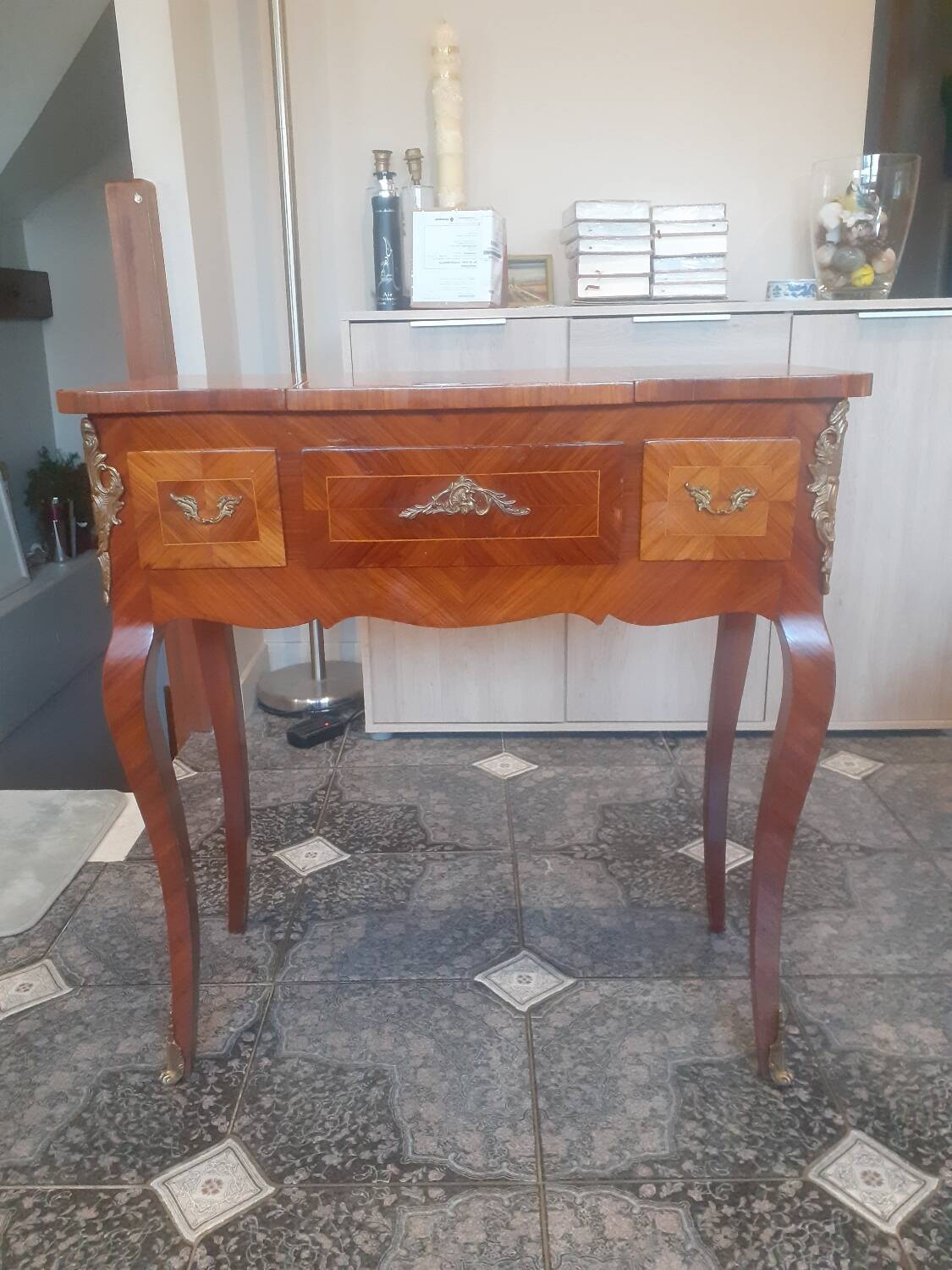 Louis XV style rosewood marquetry dressing table