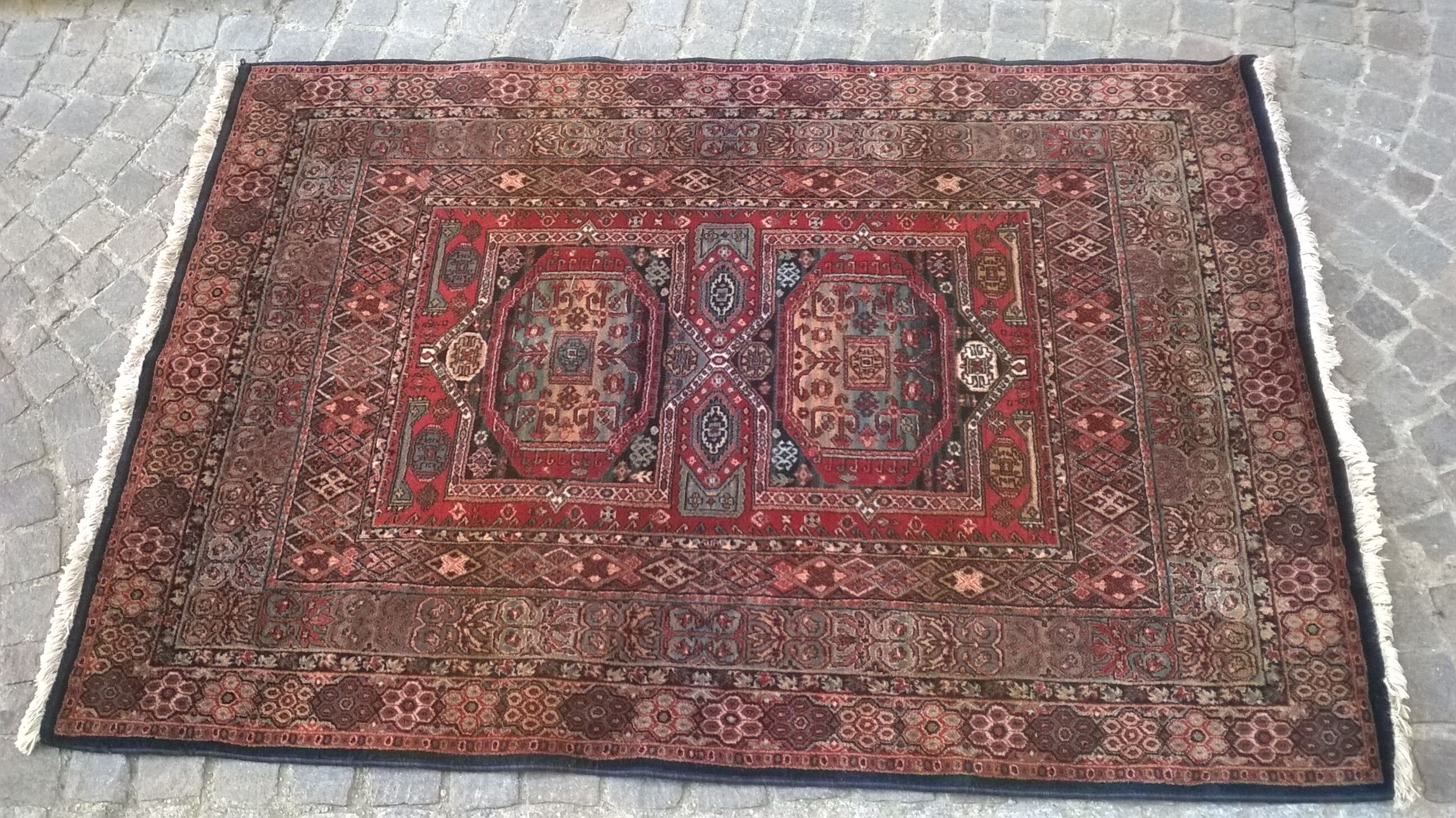 Vintage carpet  117x170cm