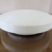 Plafonnier "galette" en opaline blanche