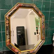 Miroir vintage biseauté à cadre floral
