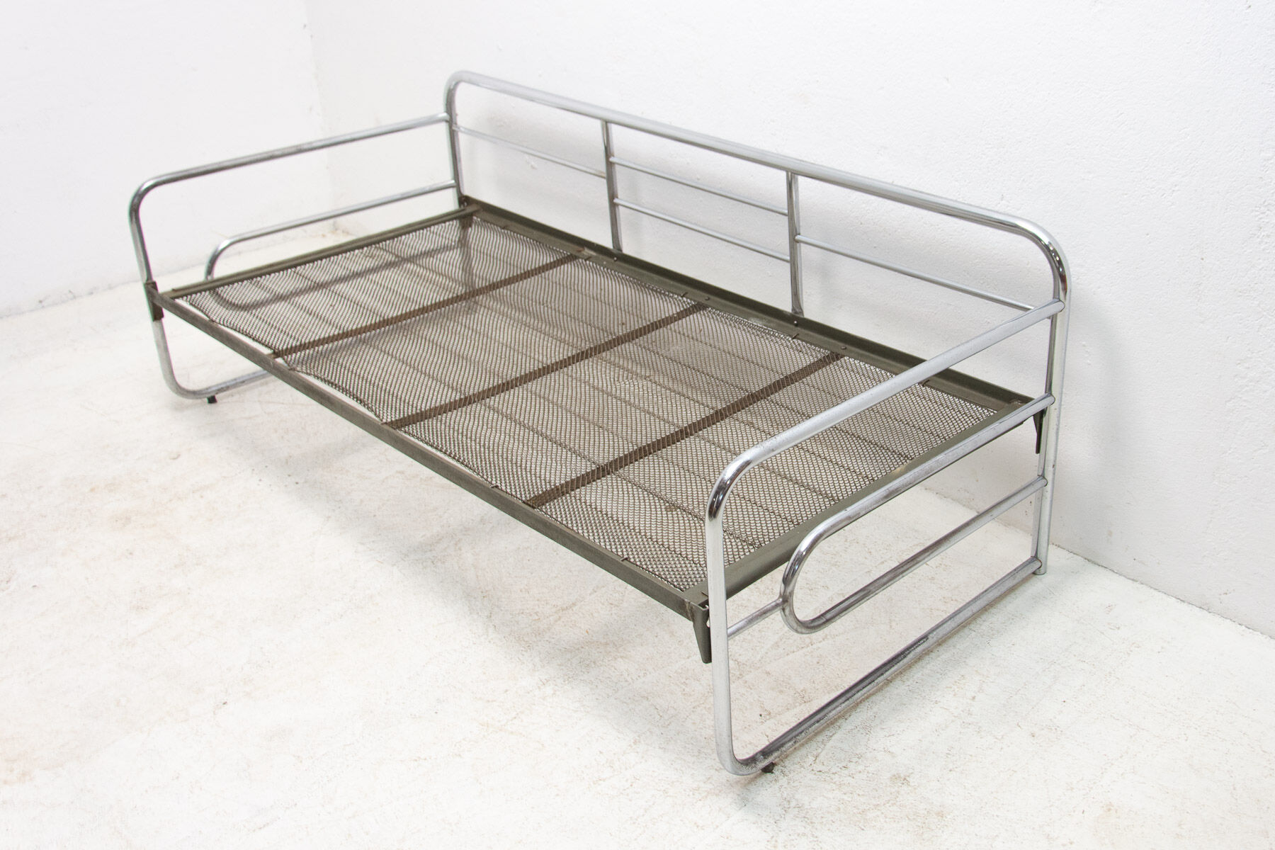 Tubular steel Bauhaus sofa, 1930´s, Bohemia
