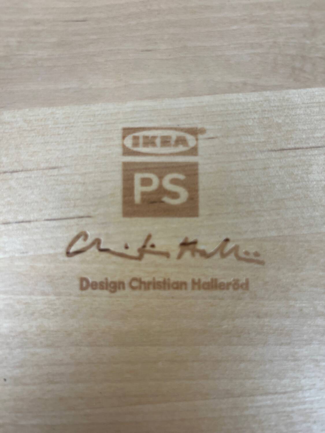Table d’appoint Karljohan par Christian Hallerod, IKEA