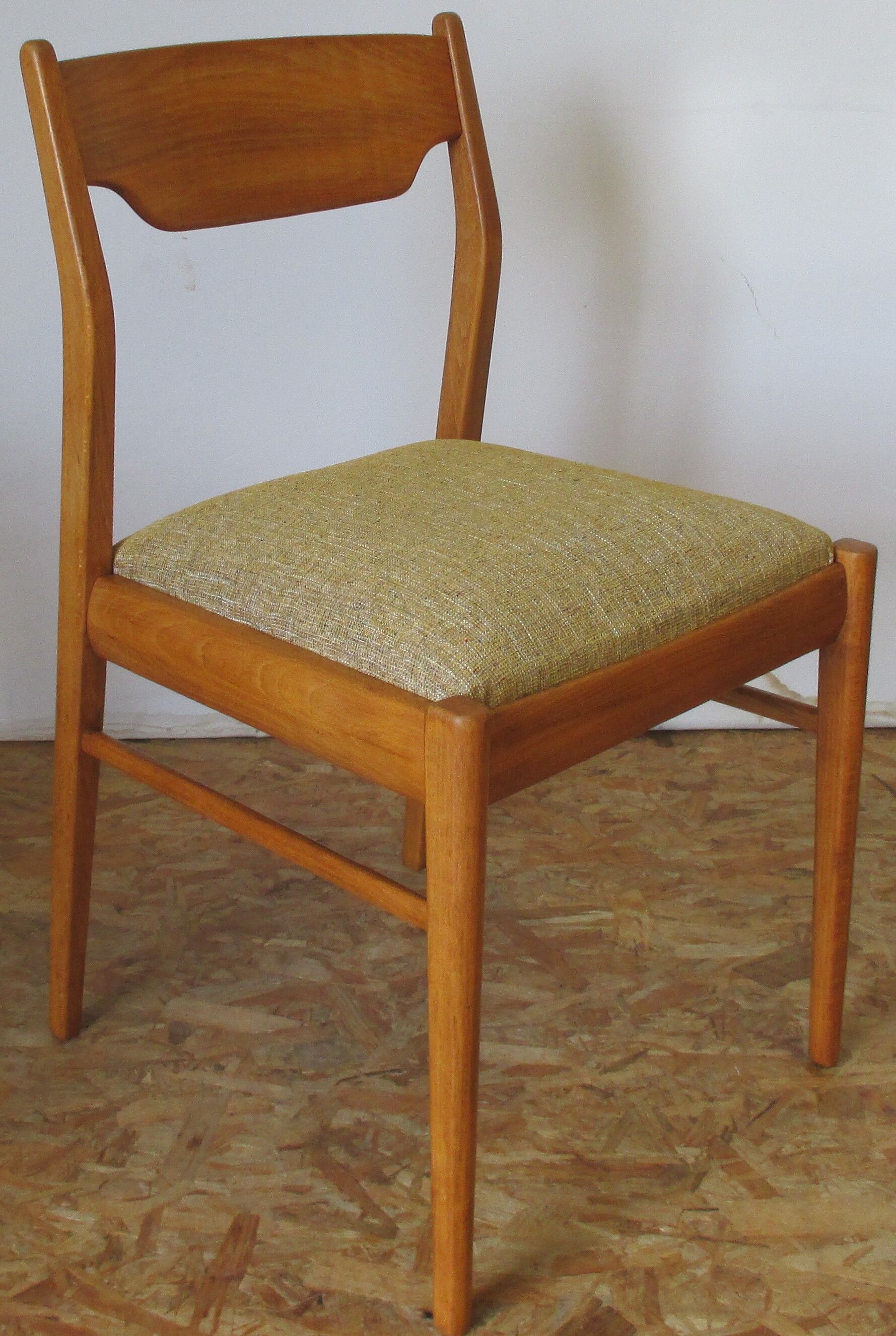6 Scandinavian chairs 60s in beech Farstrup