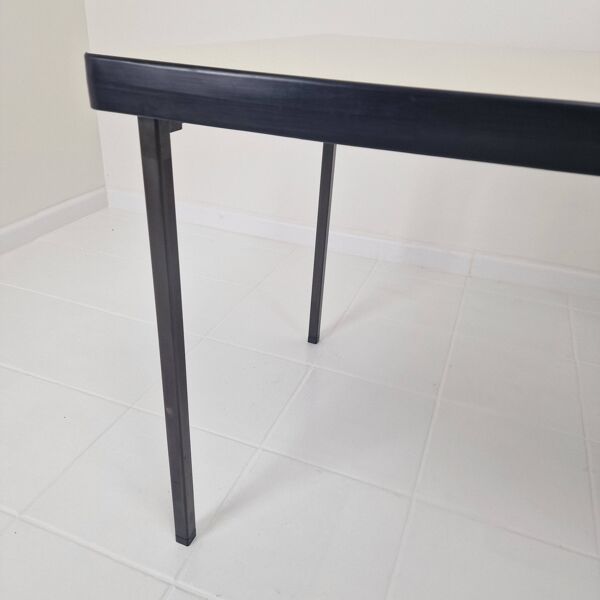 Table de salle à manger par Hein Salomonson pour AP Originals, Pays-Bas, 1960