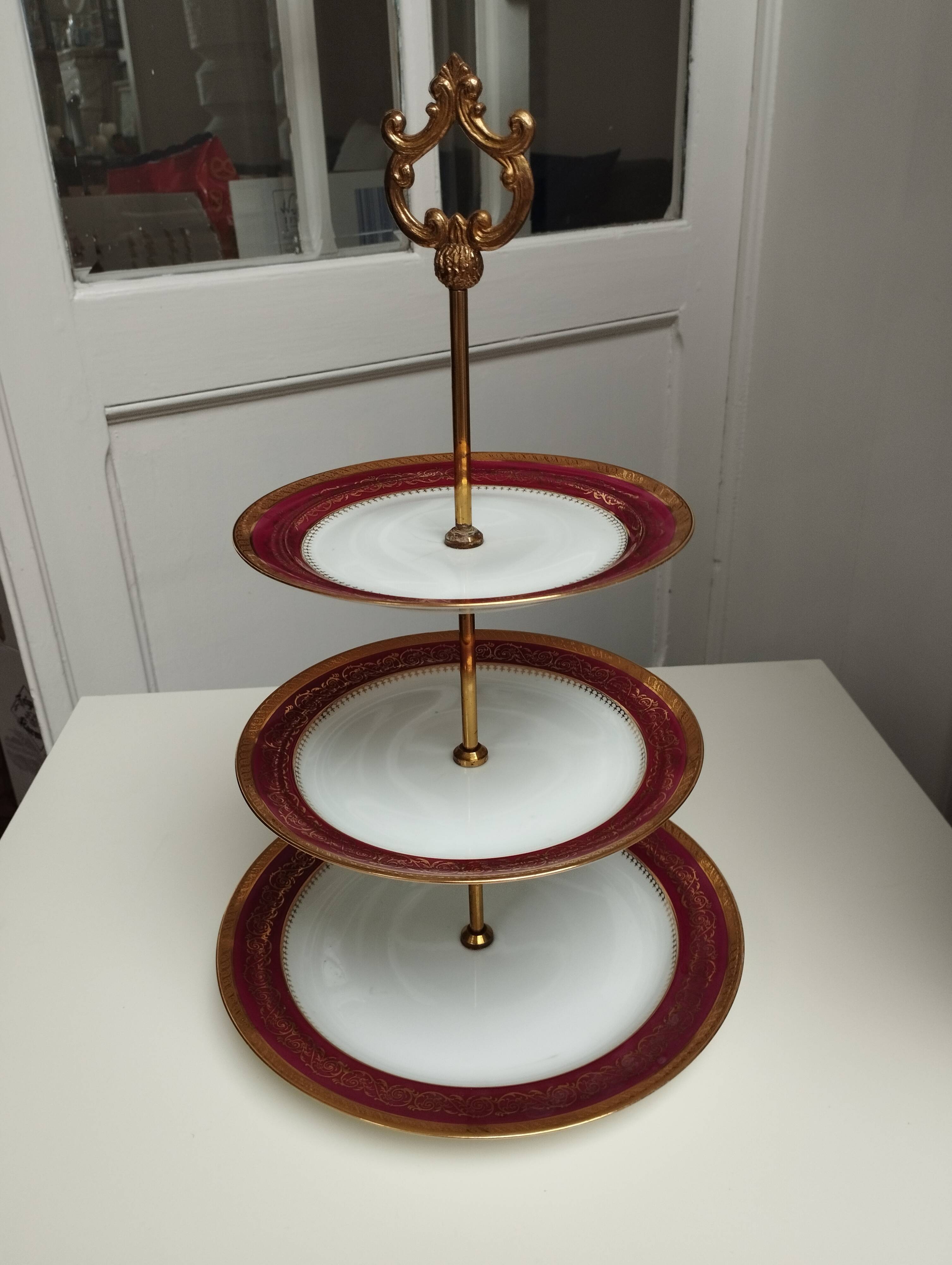 Cake servant 3 floors in Limoges porcelain
