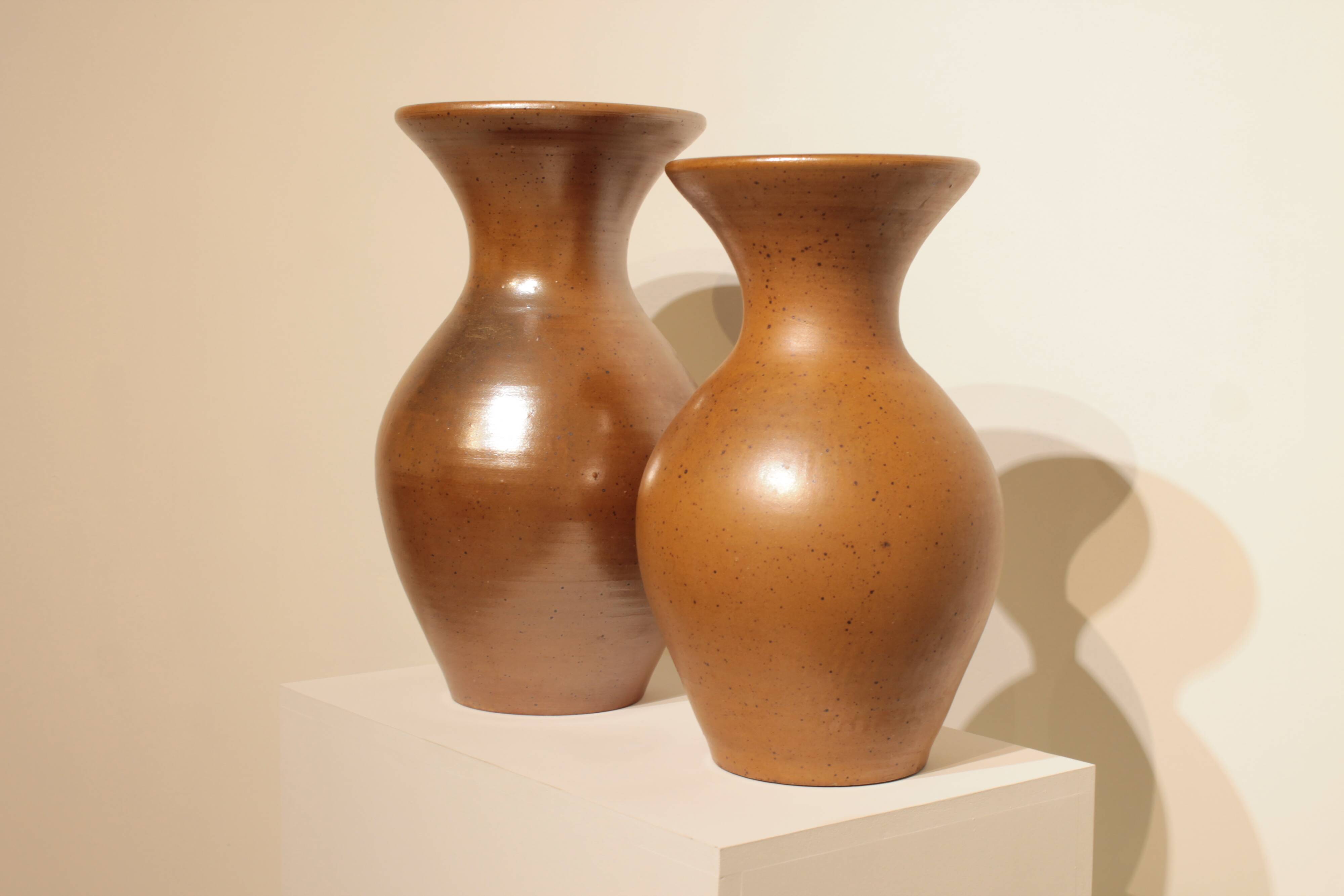 Important iridescent stoneware vase