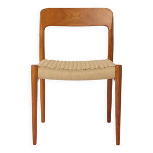 1 des 12 chaises niels