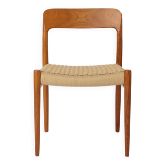 1 des 12 chaises Niels Otto Møller modèle 75 en teck – années 1950