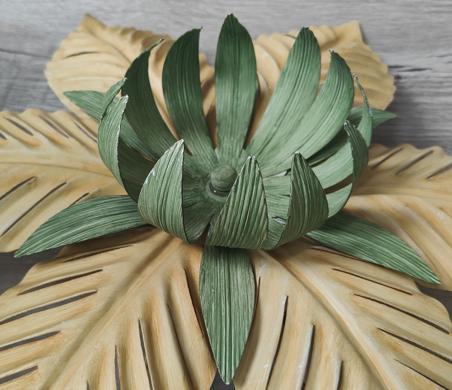 Vintage flower ceiling lamp