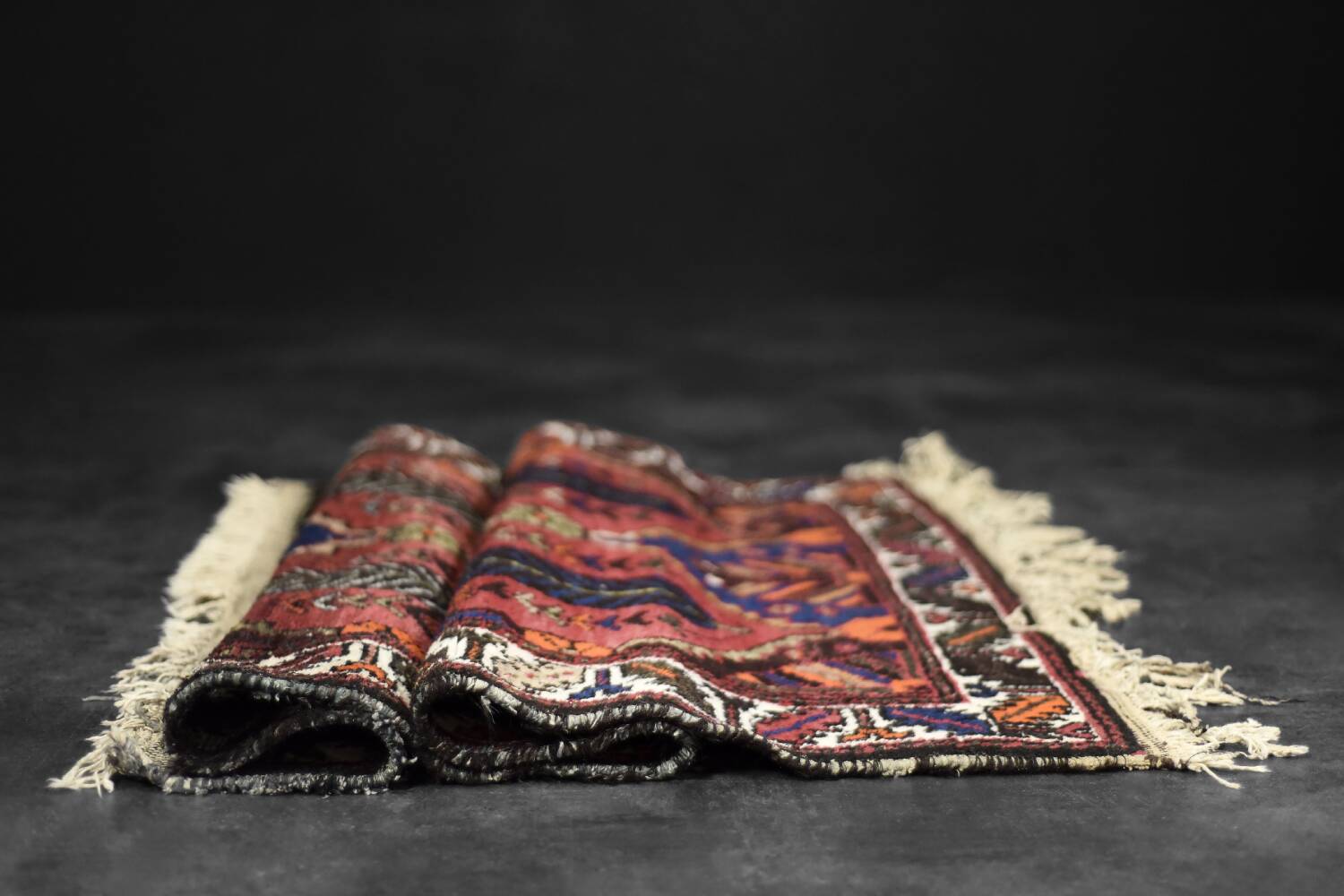 Vintage handwoven Hamadan oriental rug, Middle East, 1960s.
