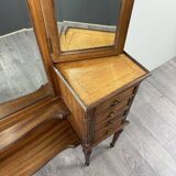Coiffeuse avec miroir triptyque de style Louis XVI, XXe siècle