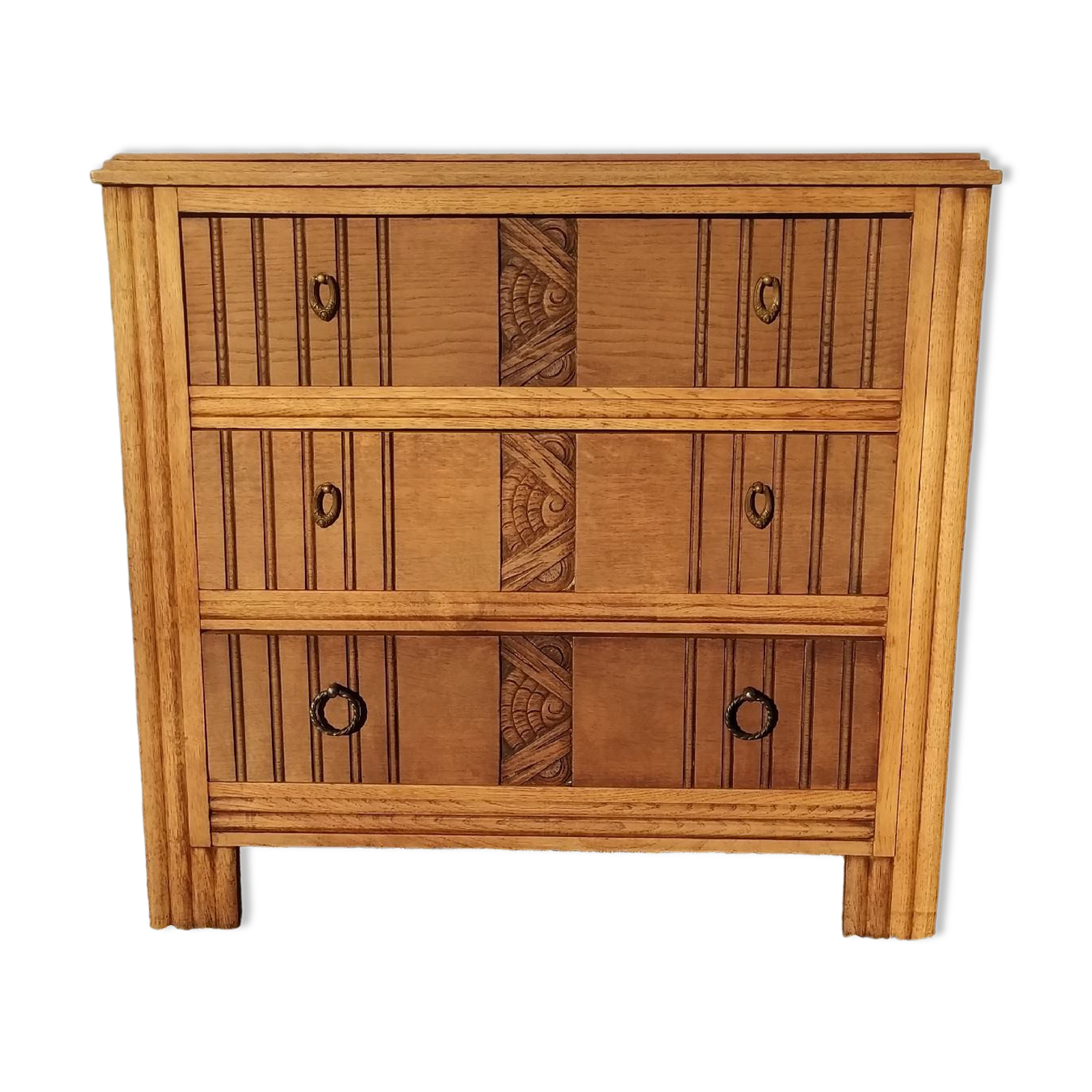 Antique chest of drawers