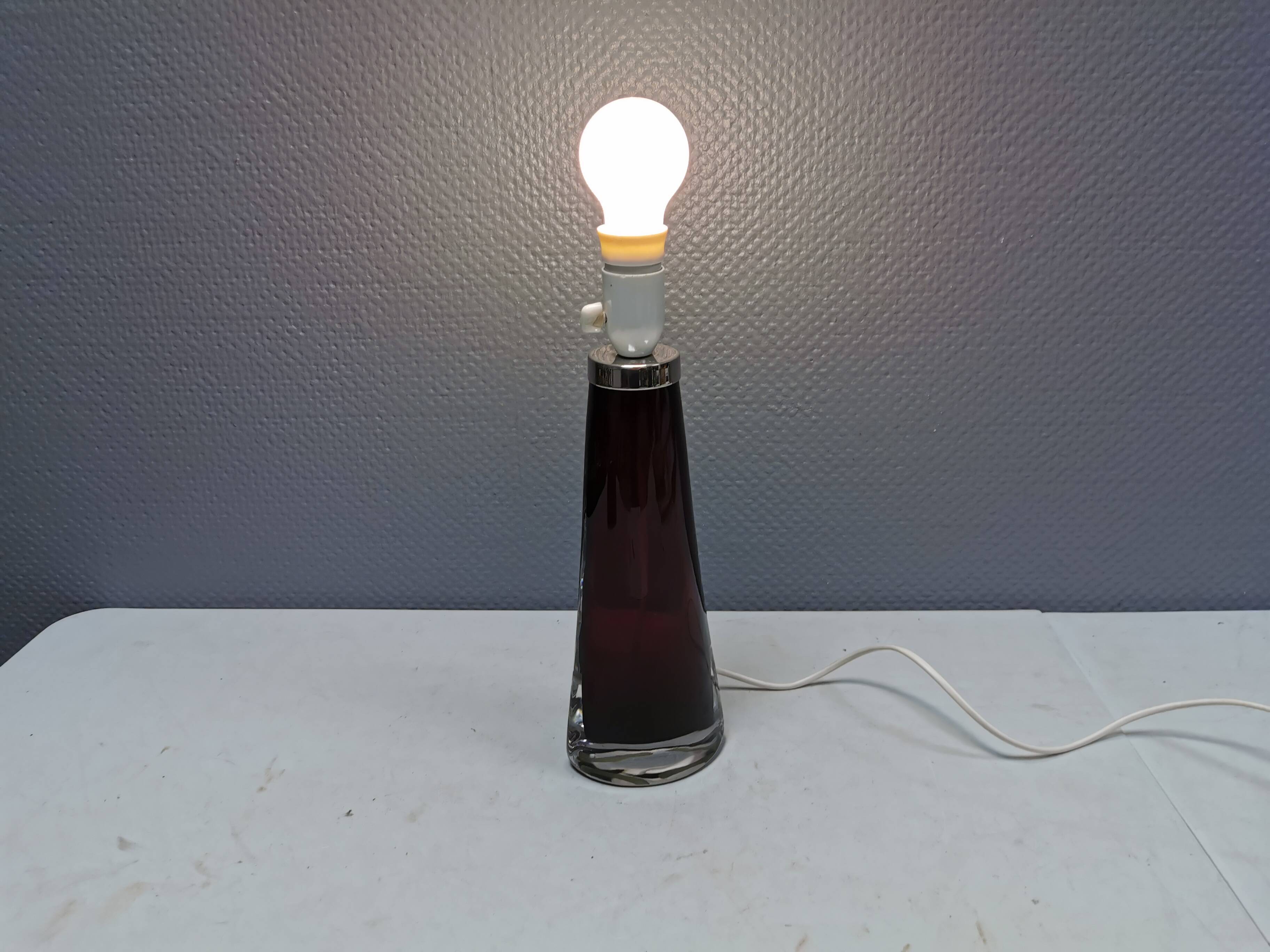 Table lamp by Carl Fagerlund for Orrefors Glassworks Sweden 1960s in translucent and deep red glass.