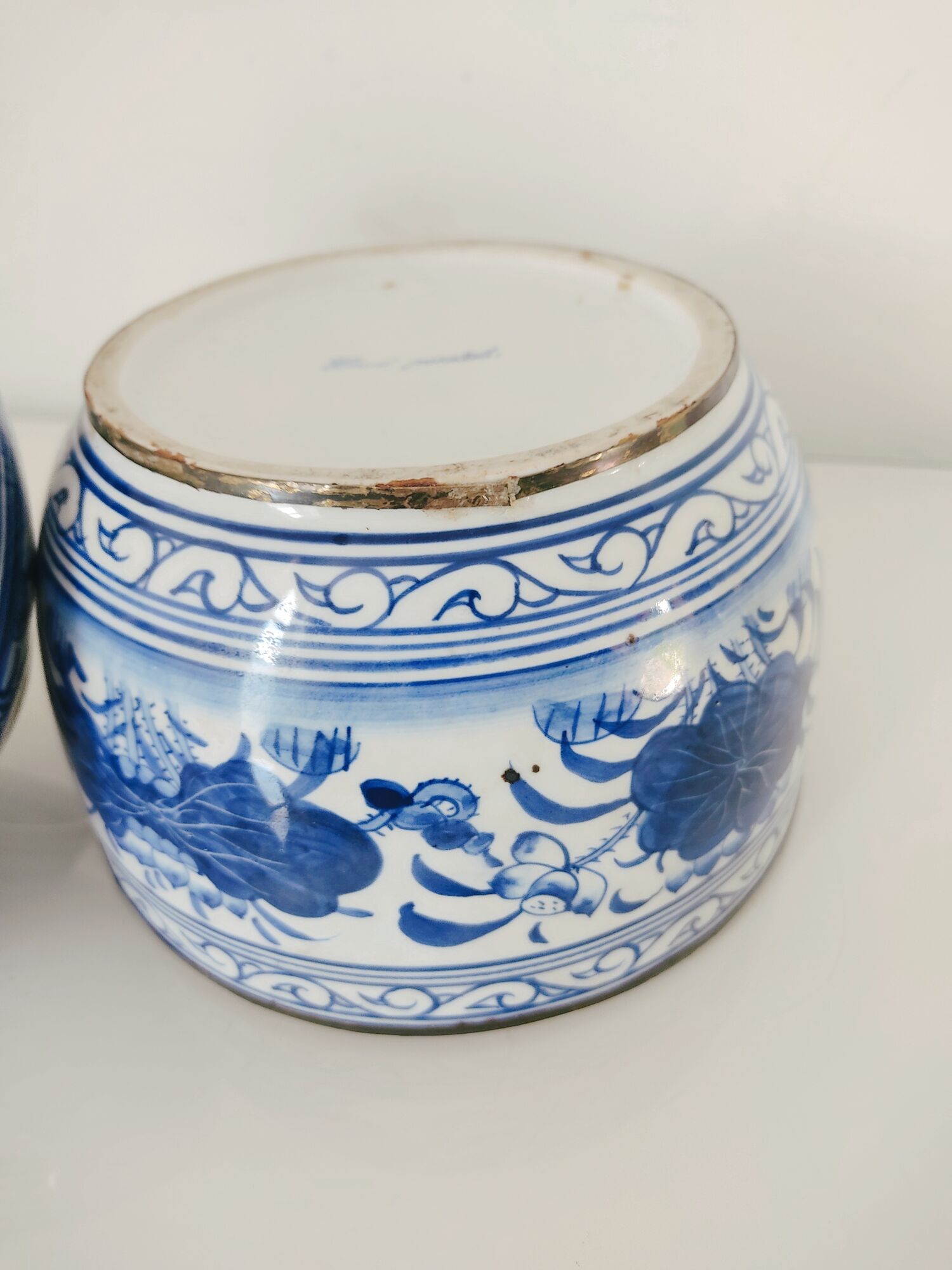 Pot couvert en porcelaine chinoise bleu et blanc