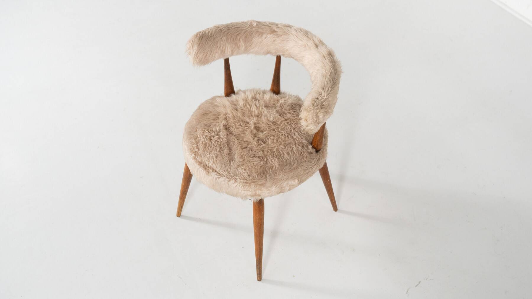 Paire de chaises cocktail scandinaves du milieu du siècle - années 1950