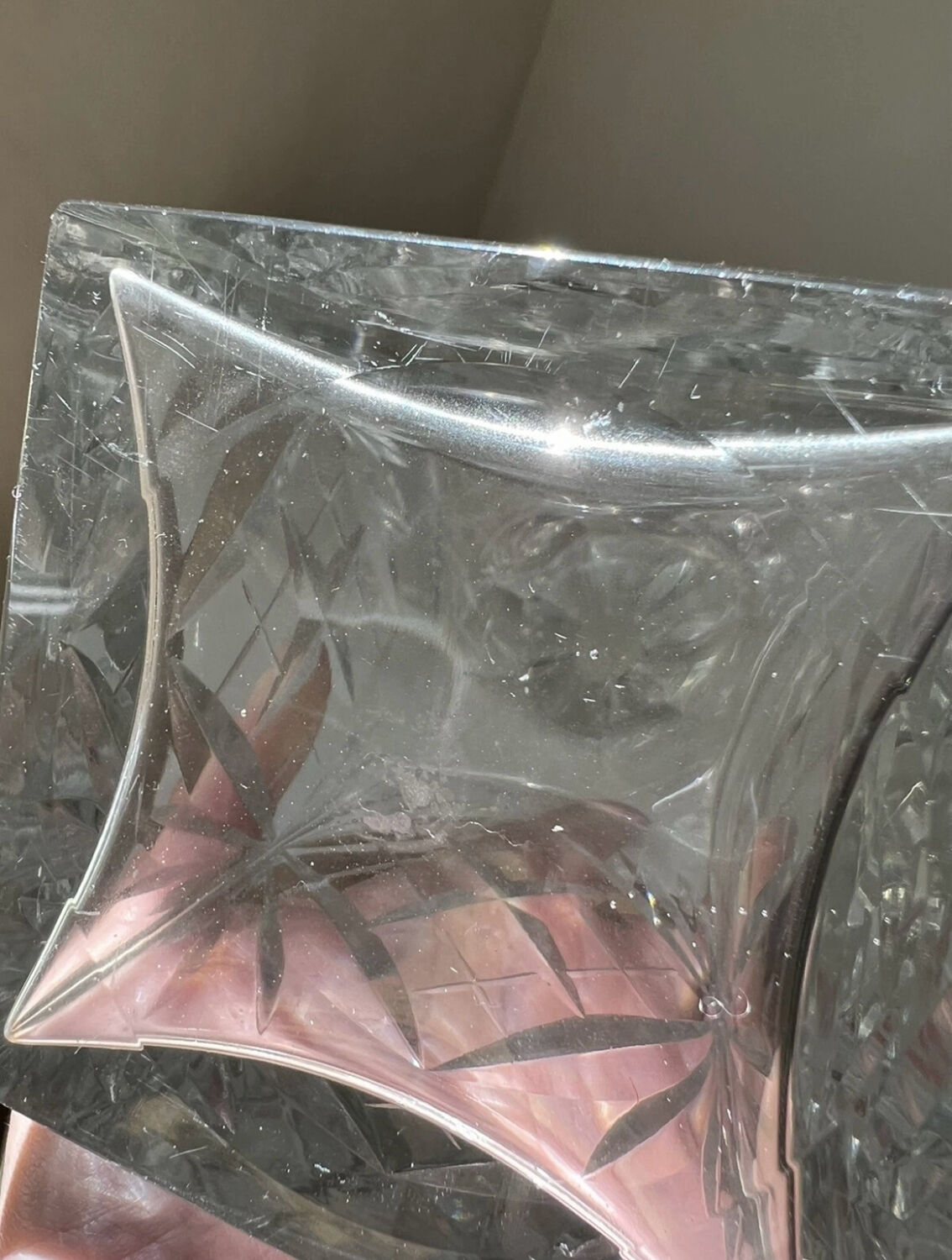 Beautiful Saint Louis Chantilly crystal whisky decanter