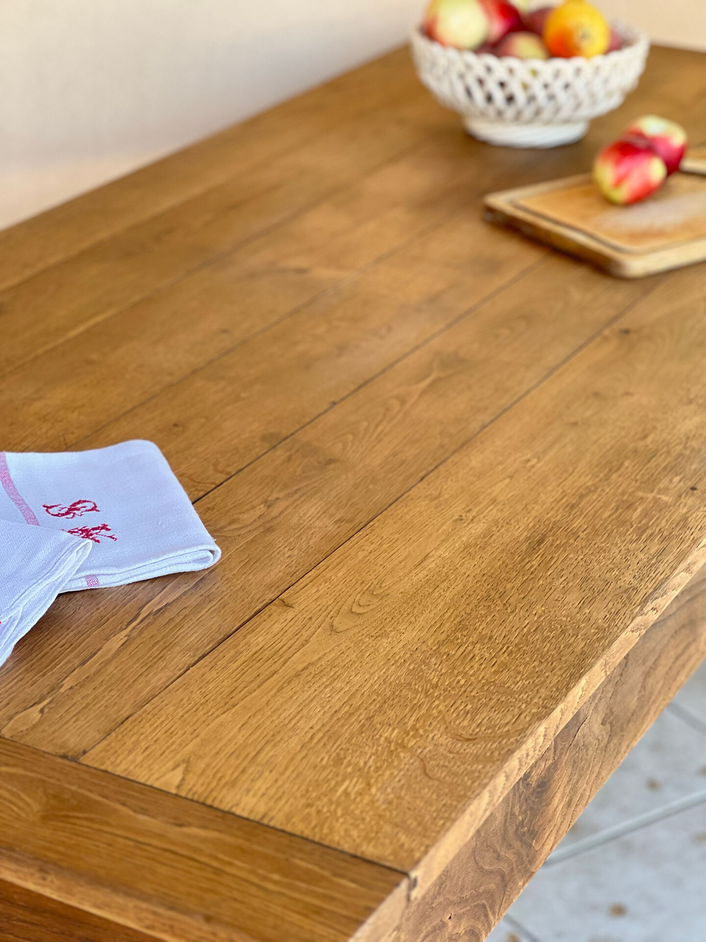 Office table