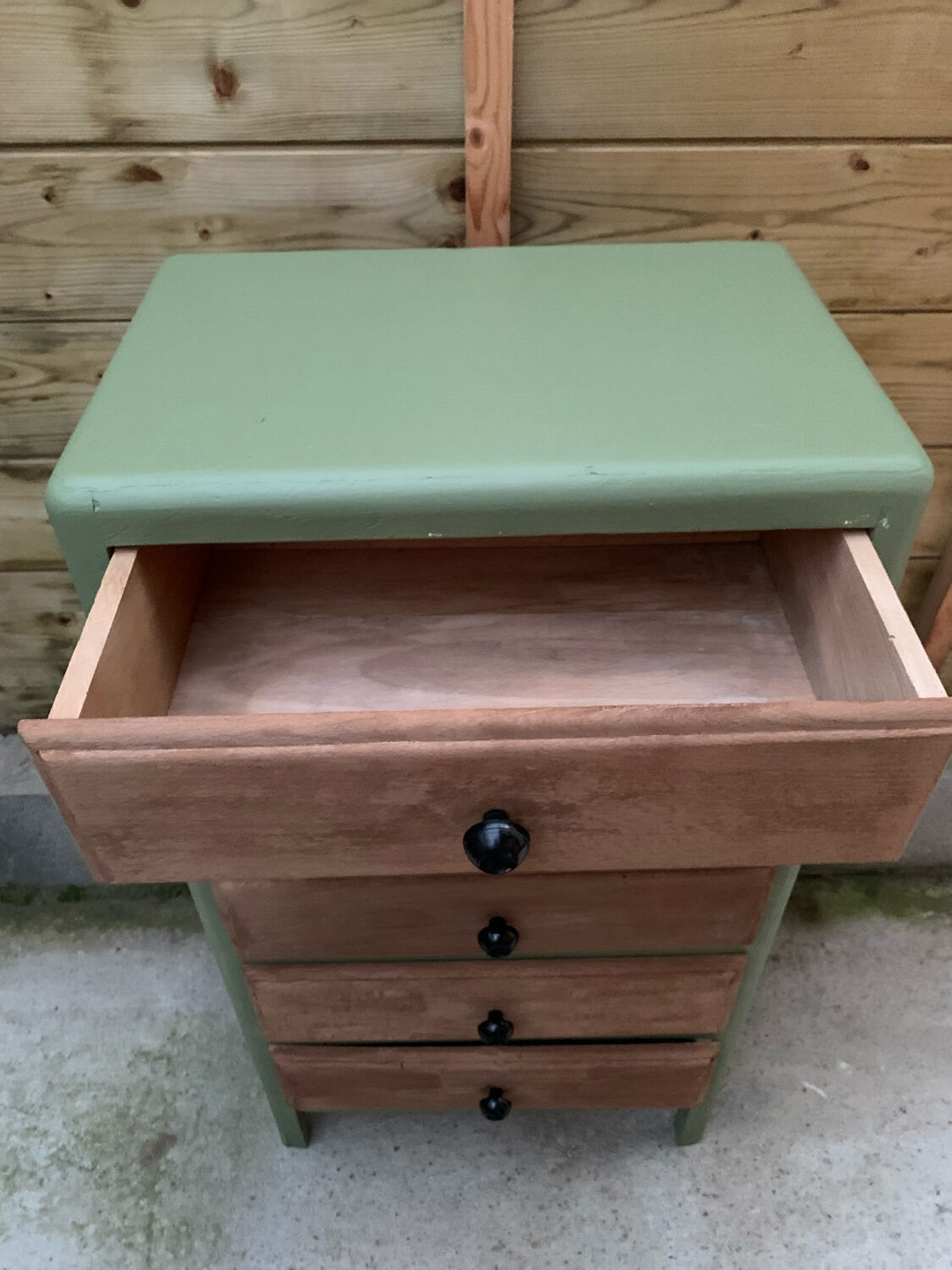 Parisian chest of drawers