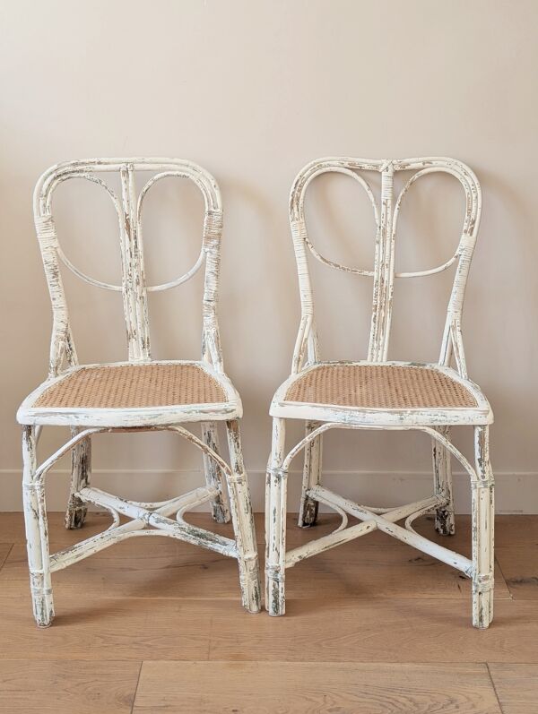 Paire de chaises vintage de restaurant en rotin