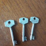 Retro rotary display case