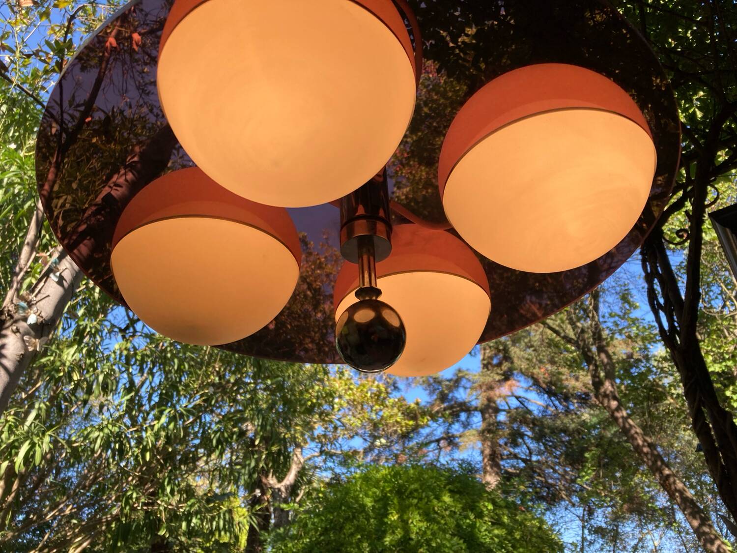Lustre italien en opaline et plexiglas 70’s