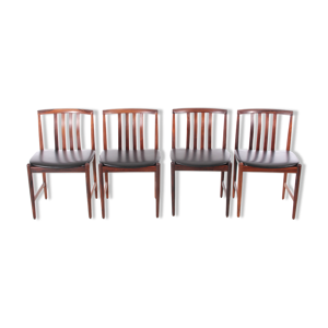 Suite de 4 chaises scandinaves