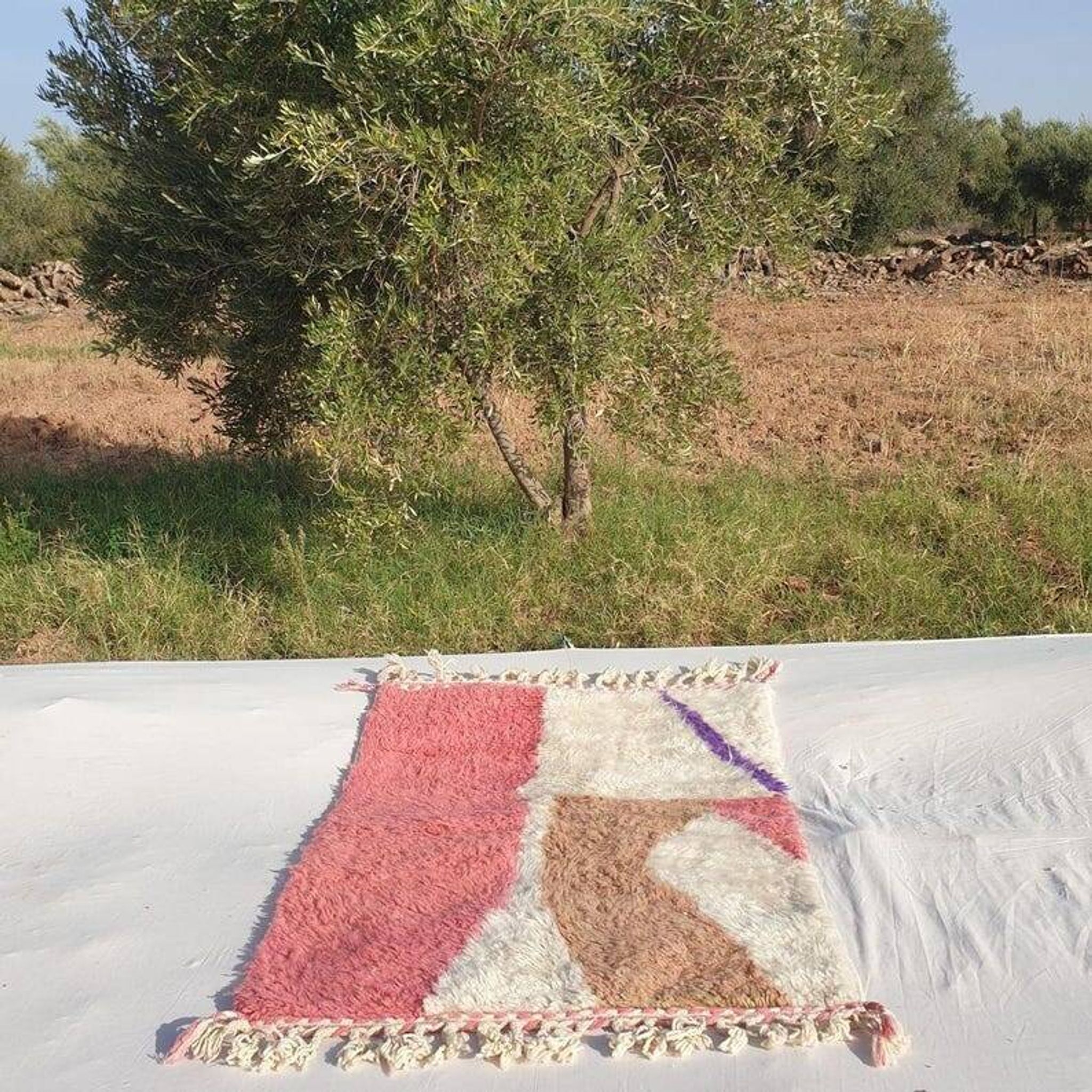 Handmade Berber rug 250cmx150cm