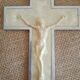 Crucifix en aluminium vintage
