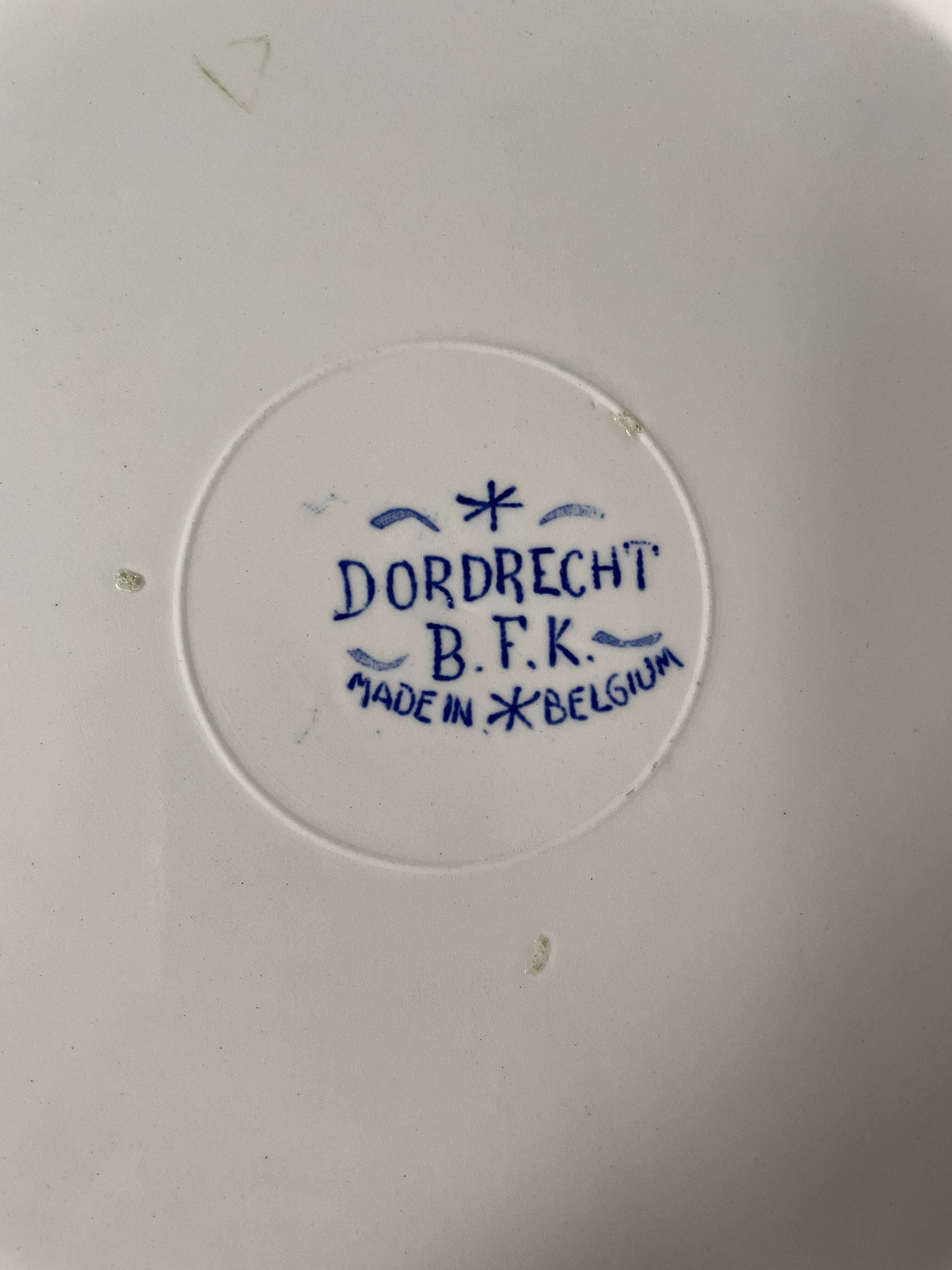 Old round dish Dordrecht BFK