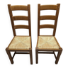 Deux chaises bois classiques