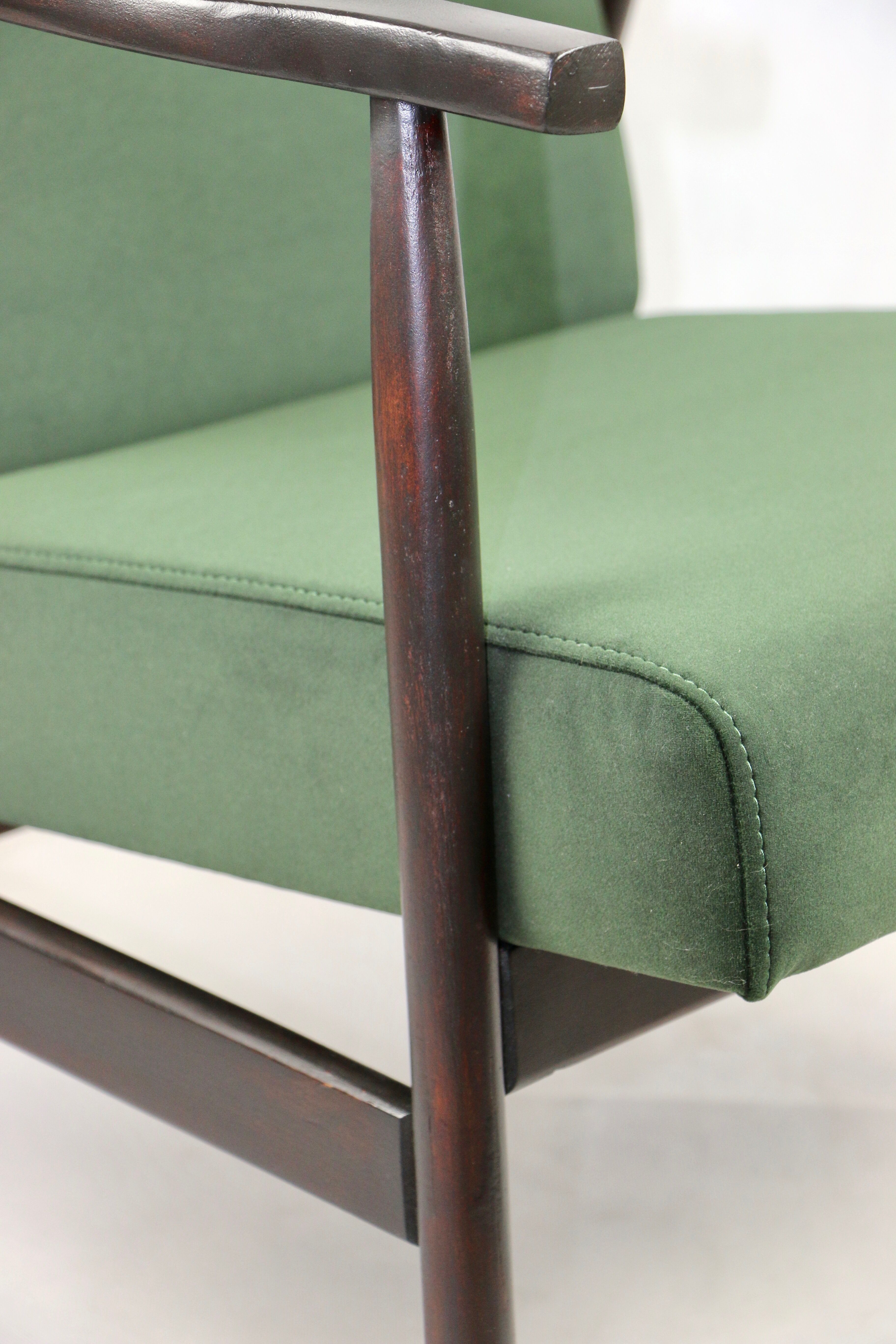 Vintage green olive easy chair, 1970s - dark wood