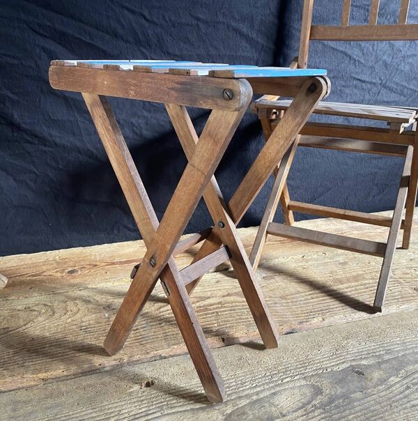 Chaise pliante - ensemble de pique-nique - deux petites chaises pliantes et une petite table.