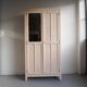 Armoire parisienne rose poudrée