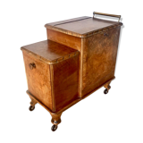 Trolley bar serves Art Deco