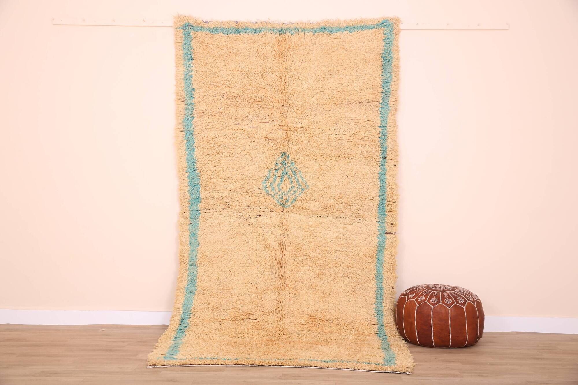 Peach Vintage Moroccan Rug 144 x 270 cm, Berber Wool Rug, Handmade Boho Rug