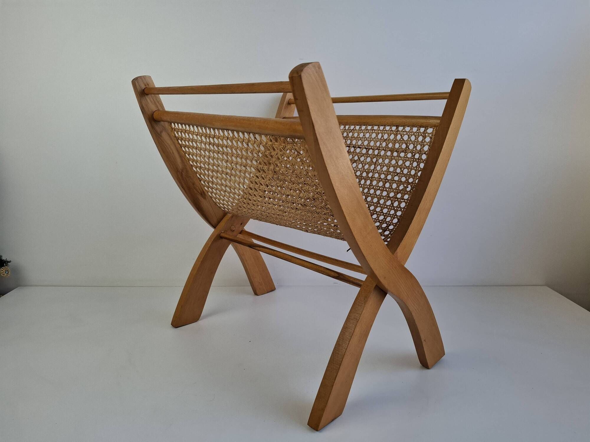 Vintage Mid-Century Wooden and Rattan Folding Magazine Rack, Czechoslovakia