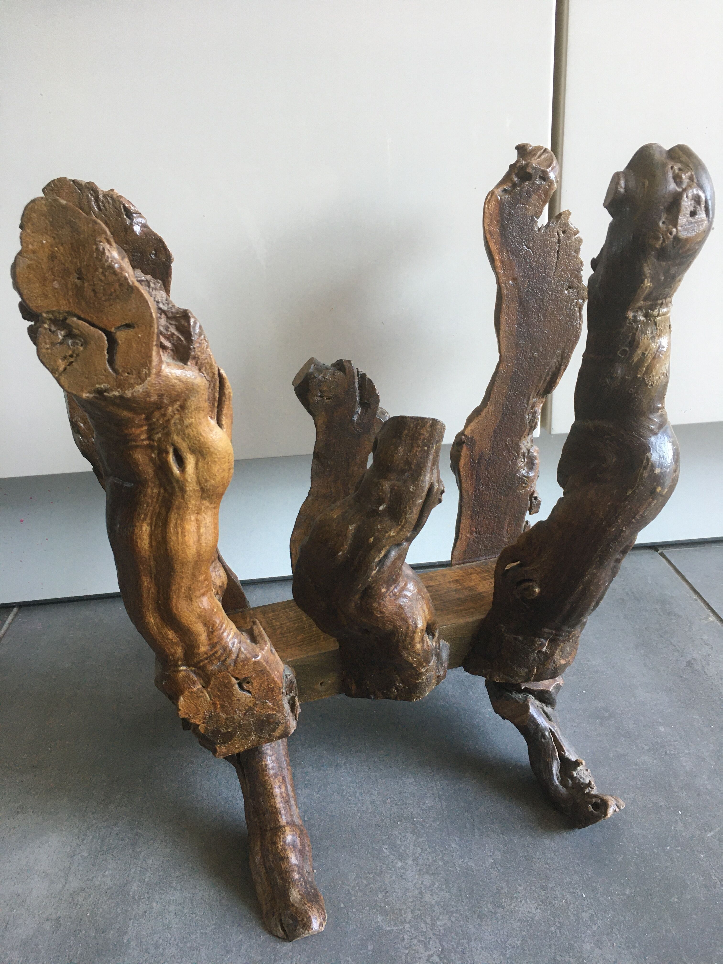 Brutalist magazine holder