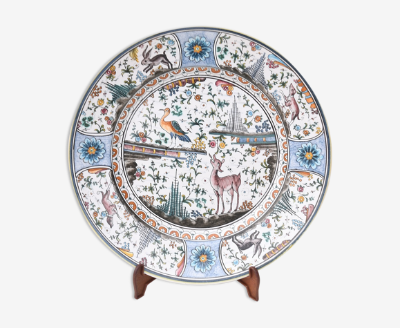 Plat en faience portugais