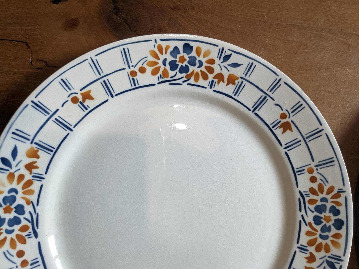 8 assiettes plates Badonviller Chaville