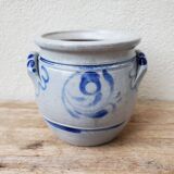Stoneware pot with Betschdorf salt signed