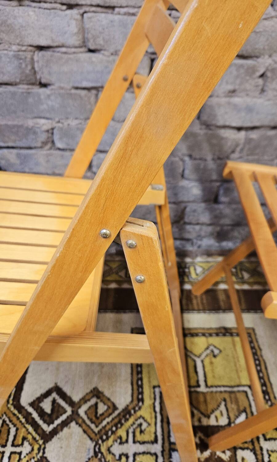 Set de 4 chaises pliantes dépareillées vintage