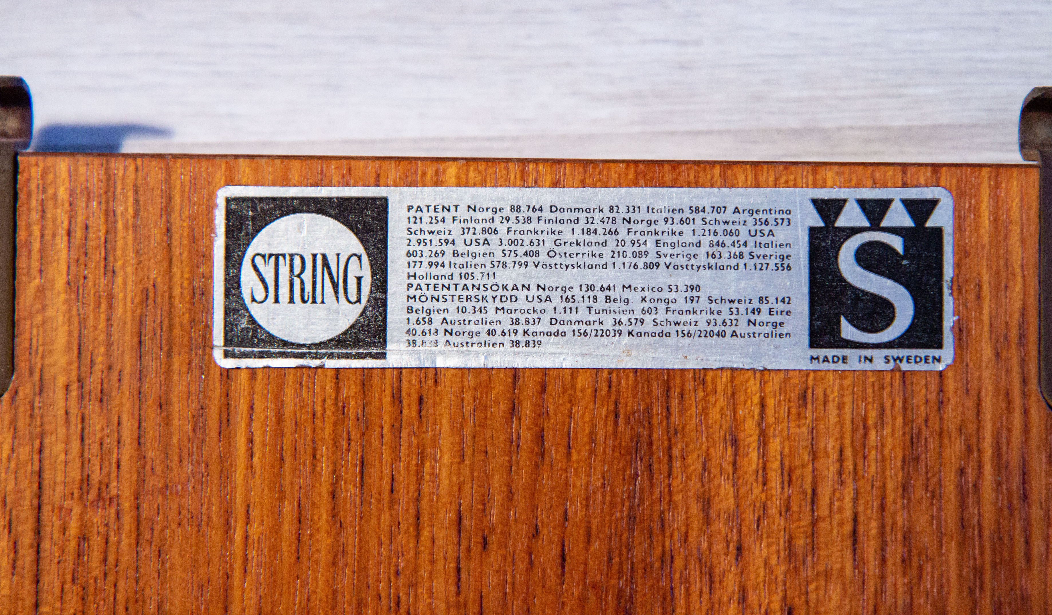 Modular double shelf String by Nisse Strinning, Sweden, circa 1960
