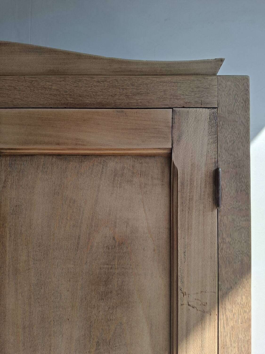 Parisian wardrobe in solid beech wood